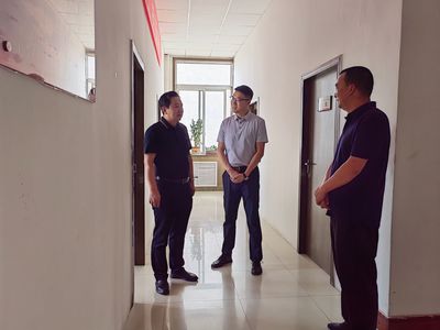 王志成深入調研駐縣企業(yè)運營管理，聚焦圖書刊物銷售產業(yè)發(fā)展